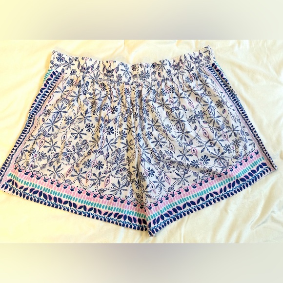 *NWOT* Lilly Pulitzer Neilah Short Resort White “Time to Shine” Engineered Print - Picture 8 of 13